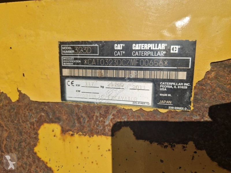 جرافة Caterpillar LRR * 2011r. *