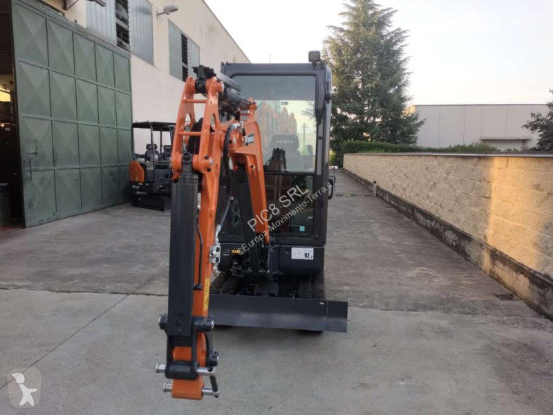 Koparka Develon DX19-7