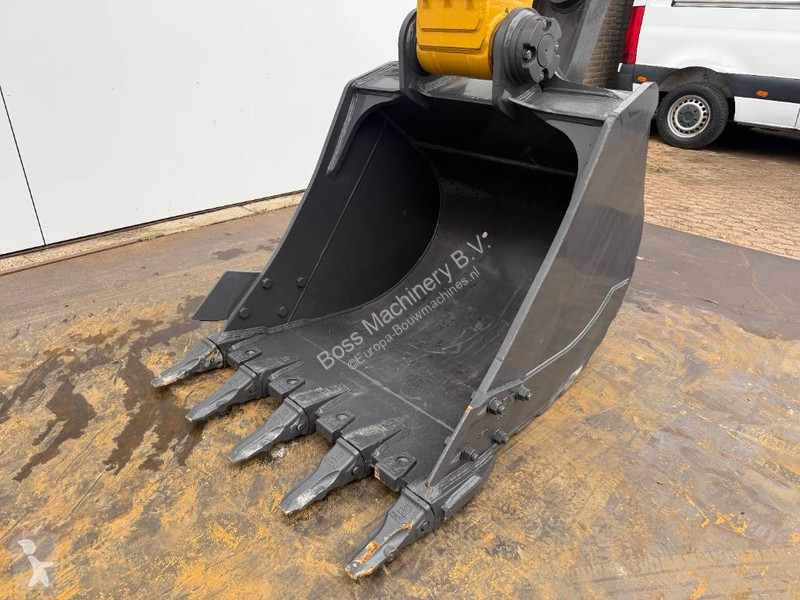 Skovl XCMG XE215i - New / Unused / 2026 Model
