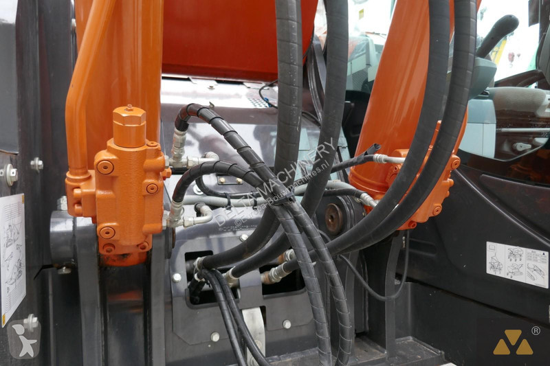 Rýpadlo Hitachi