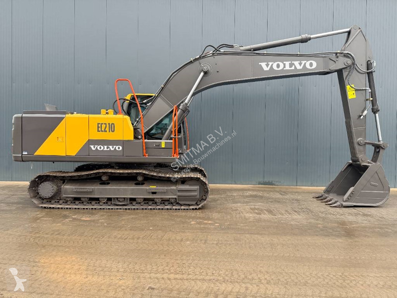 جرافة Volvo