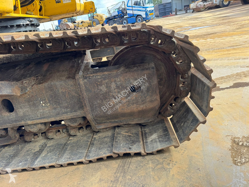 جرافة Komatsu