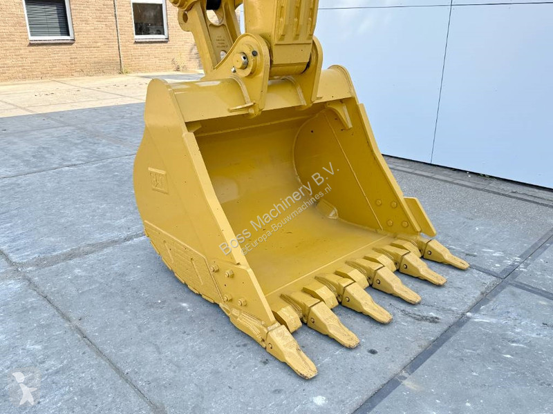 جرافة Caterpillar 3 - New / Unused / Hammer Lines