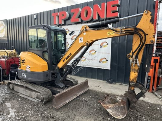 Lopatový nakládač Bobcat e35 à 23 500 € ht