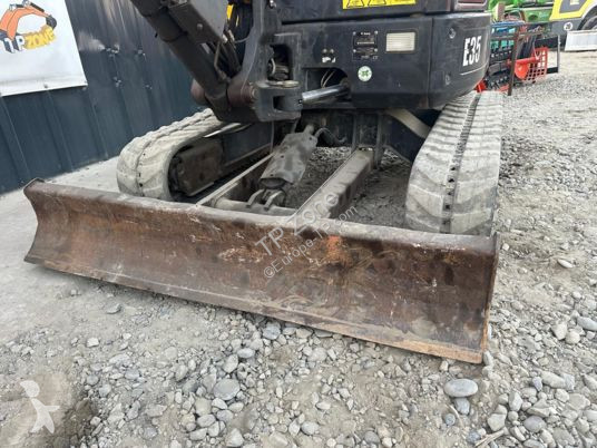 Lopatový nakládač Bobcat e35 cabine à 22500 € ht