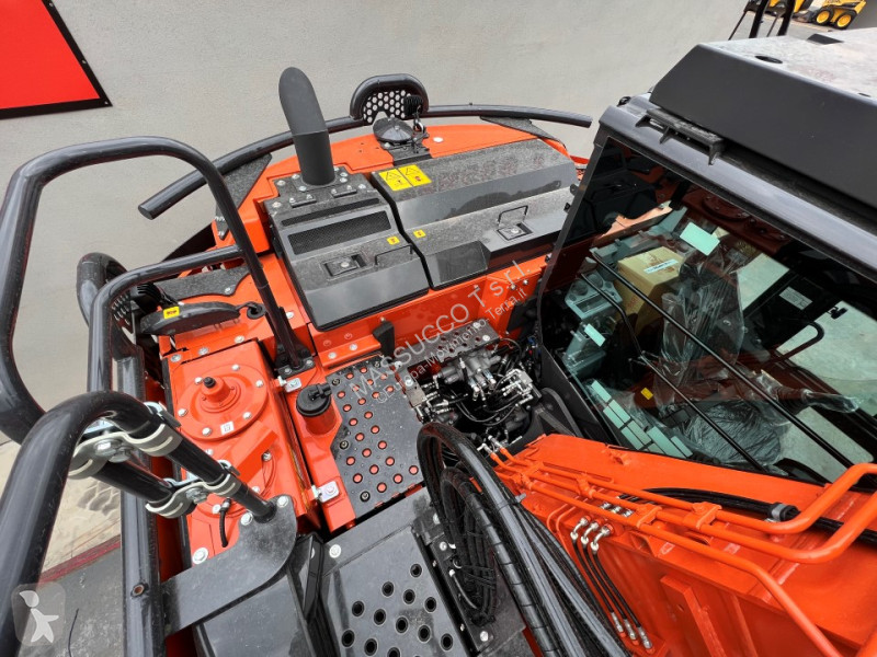 Rýpadlo Hitachi 7