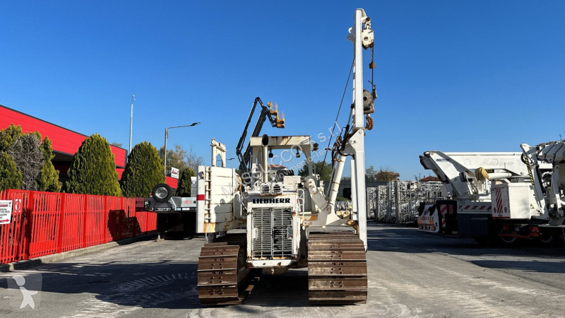 جرافة Liebherr RL 22 B