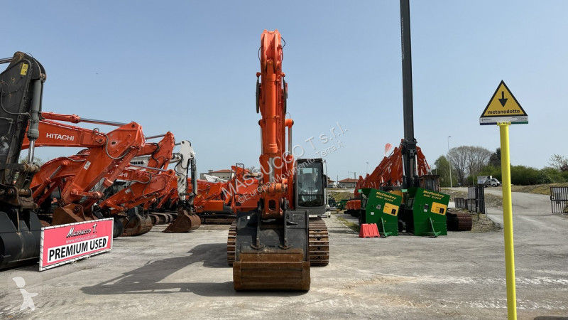 Rýpadlo Hitachi
