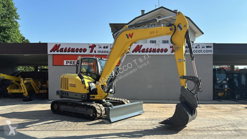 جرافة Wacker Neuson