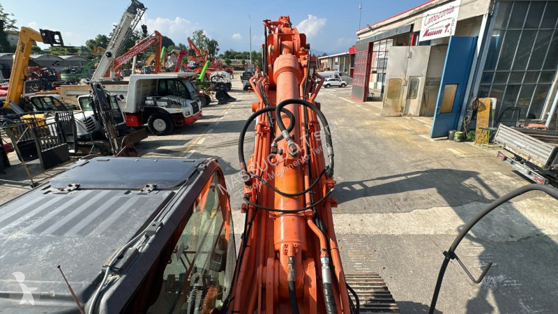Escavatore Hitachi T-3