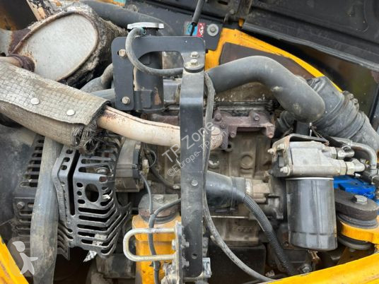Lopatový nakládač JCB à 18 500 € ht