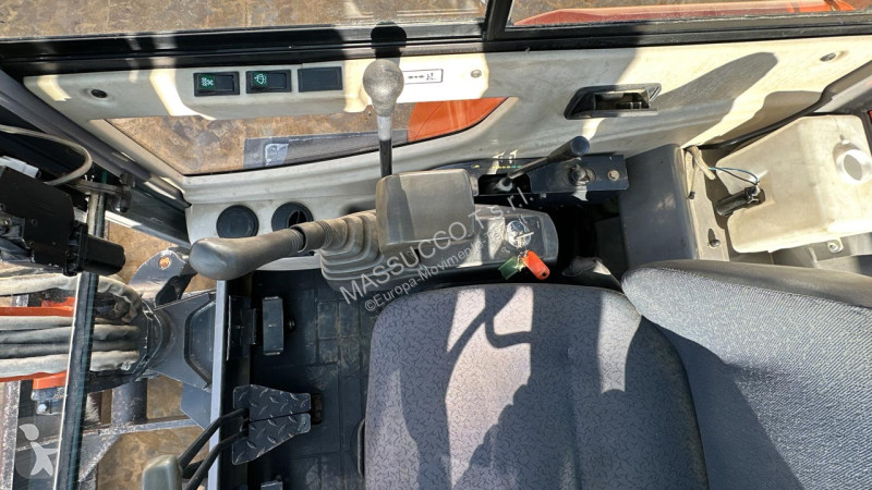 Rýpadlo Hitachi CLR