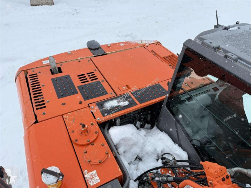 Экскаватор Hitachi 140 W