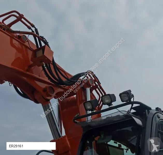 Экскаватор Hitachi