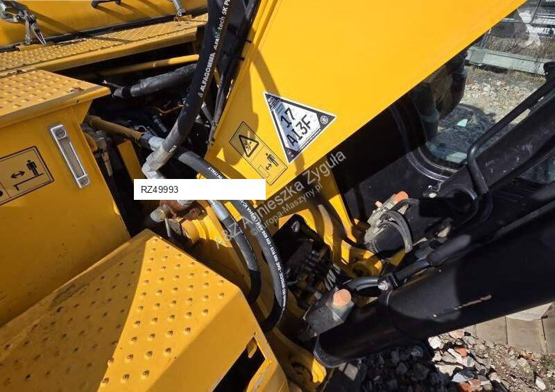 Rýpadlo JCB