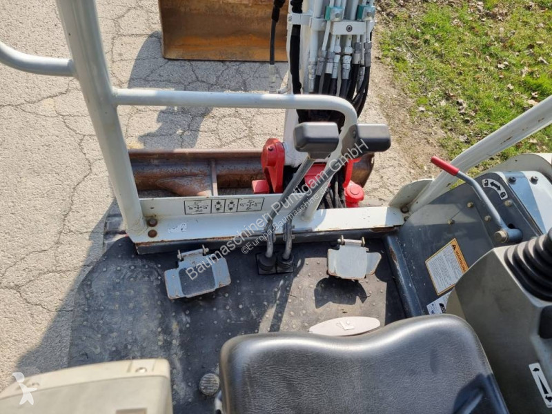 Rýpadlo Takeuchi