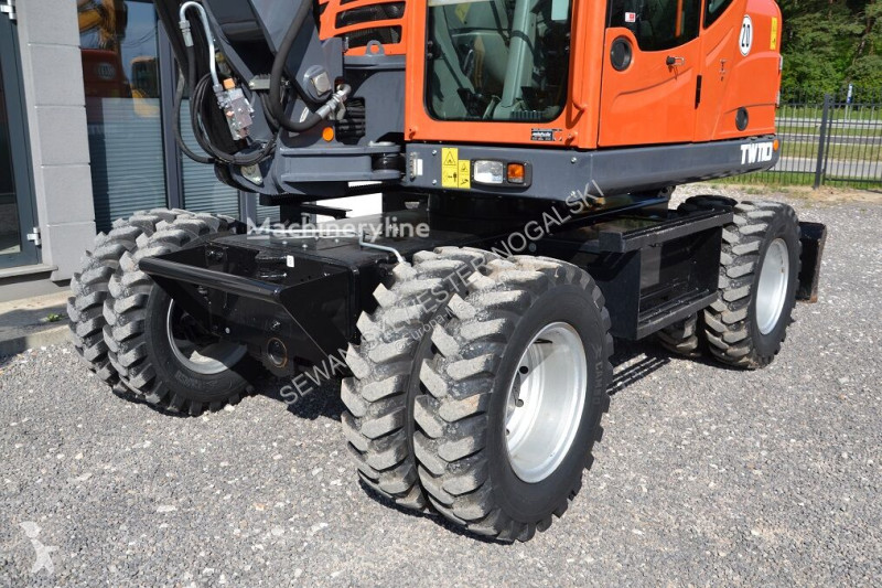 جرافة Schaeff Yanmar TW 110