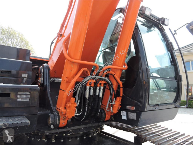 جرافة Hitachi 0