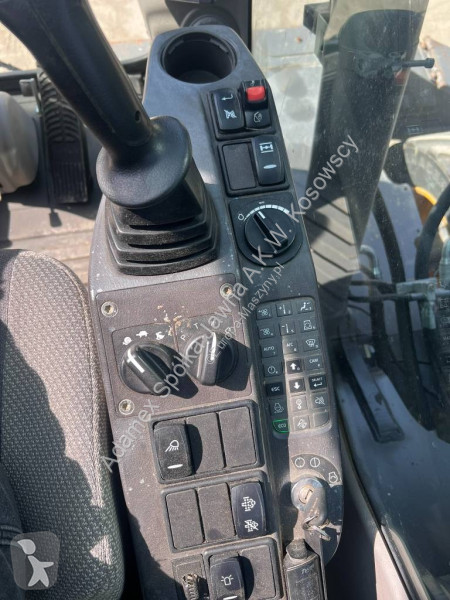 جرافة Volvo