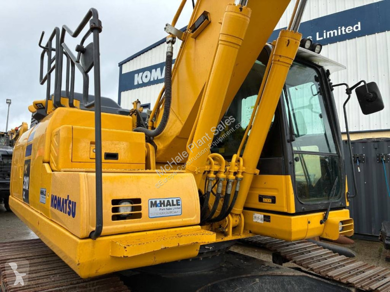 جرافة Komatsu LC11