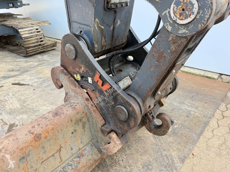 Rýpadlo Volvo EL - Quick Coupler / Hammer Lines...
