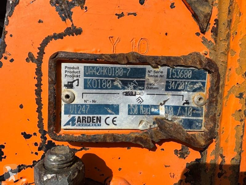 Escavadora Komatsu PW180-7E0