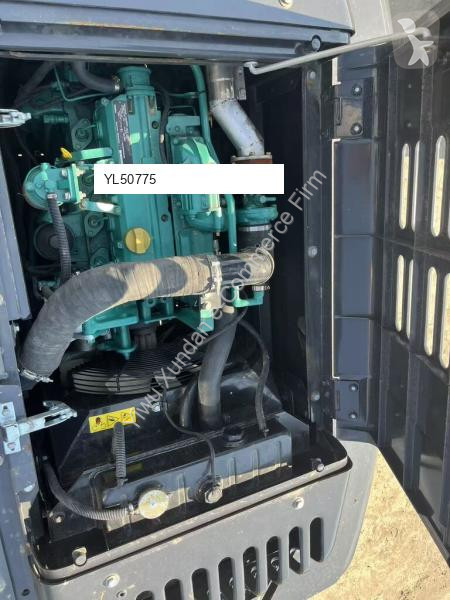 جرافة Volvo 140