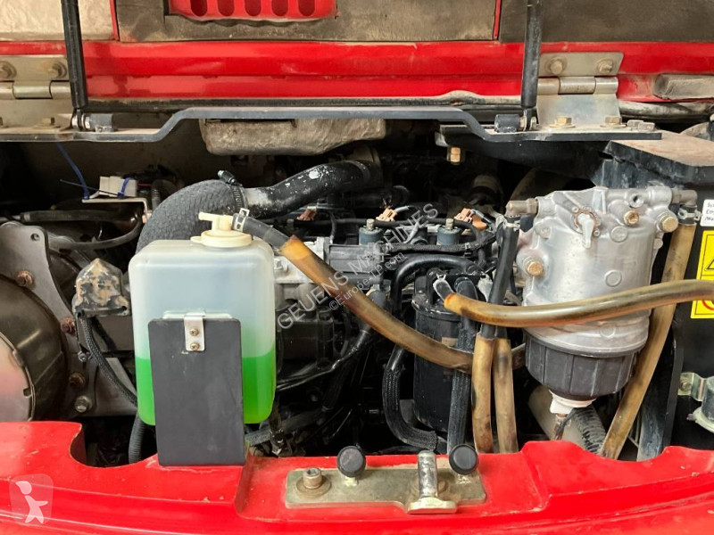 Lopatový nakládač Takeuchi 280