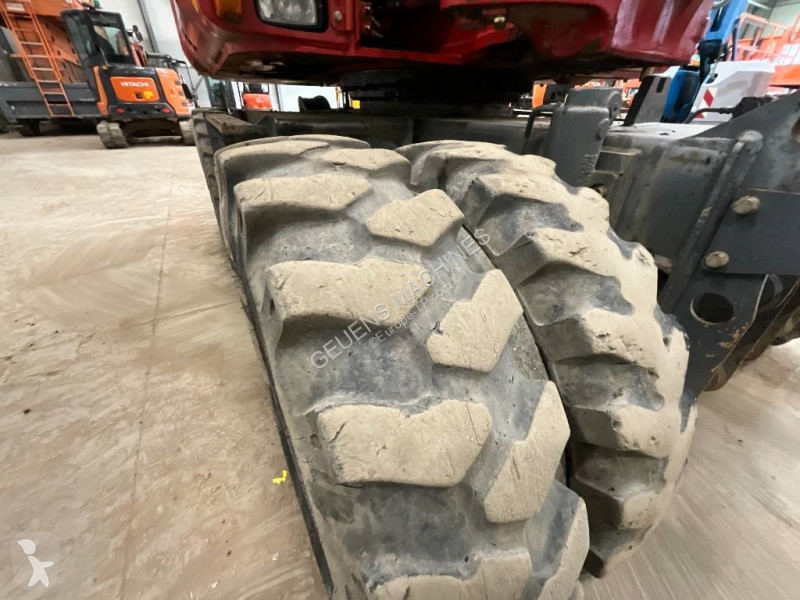 Rýpadlo Takeuchi TB 295 W powertilt