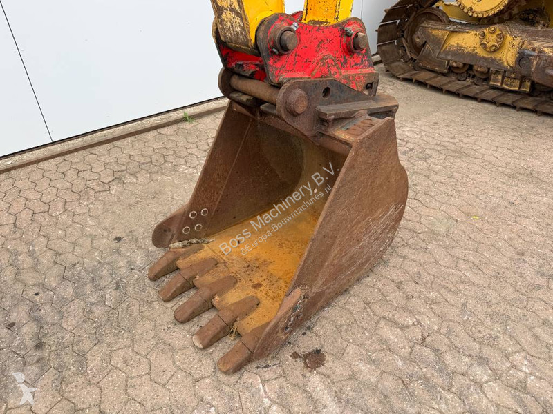Rýpadlo JCB - Hammer Lines / Blade