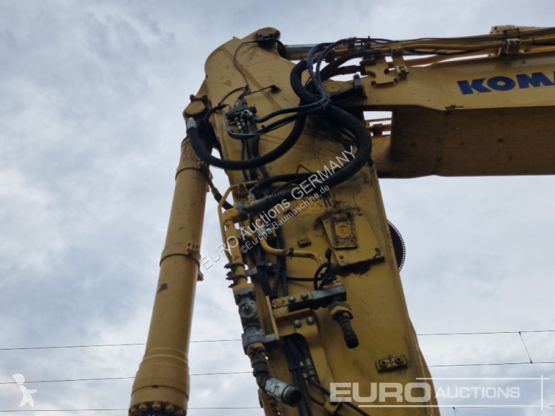 جرافة Komatsu 10