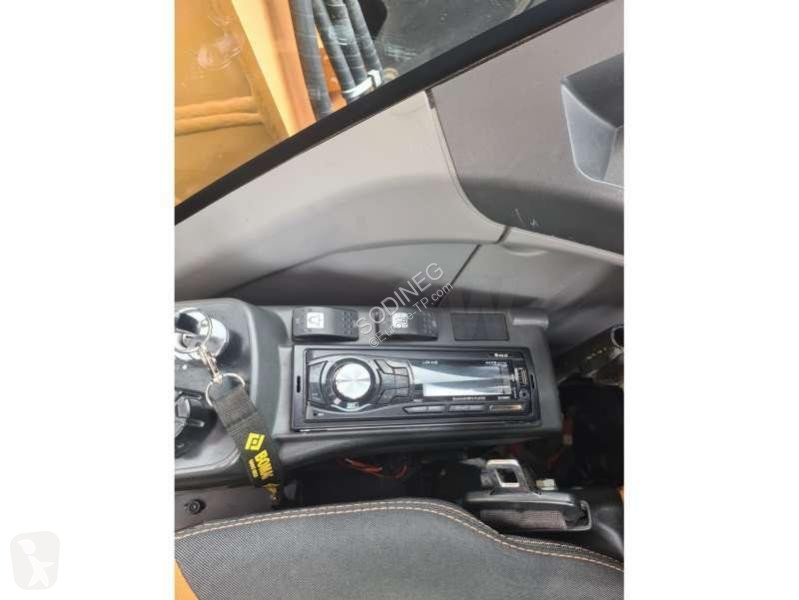 Lopatový nakládač Case CX75C