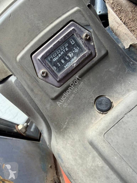 Rýpadlo Hitachi 2