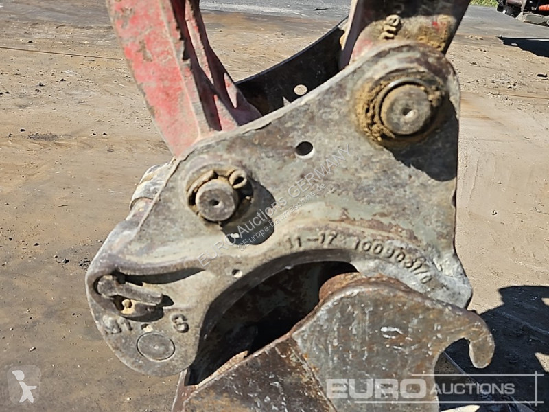 Экскаватор Volvo ECR25D