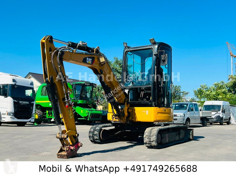 جرافة Caterpillar E...