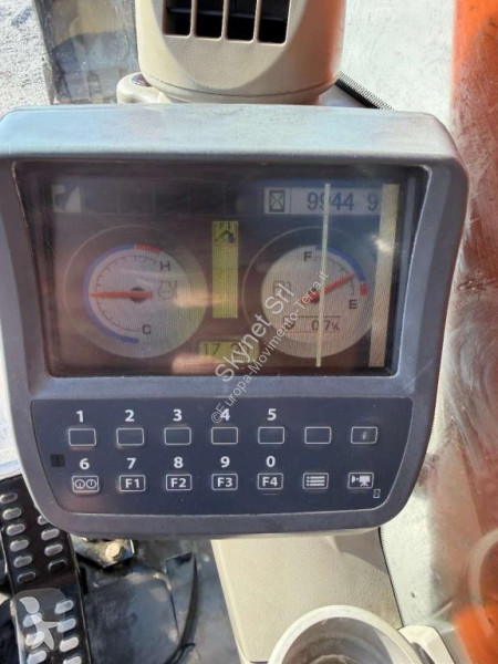 جرافة Hitachi ZAXIS 130LCN