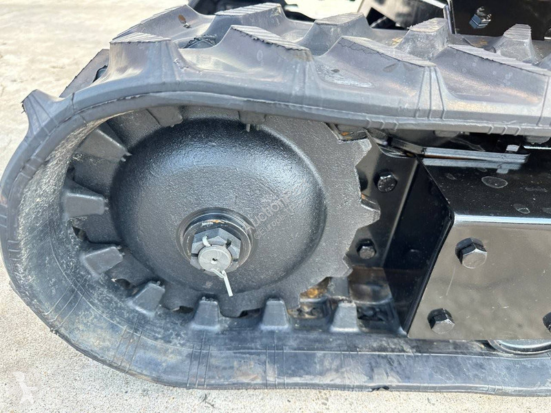 Lopatový nakládač JPC KV12