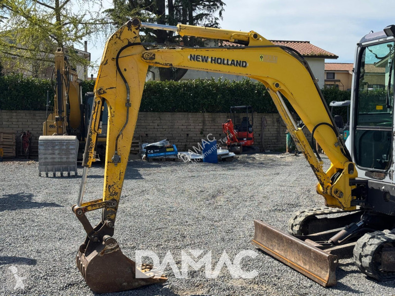 Rýpadlo New Holland E35.2SR