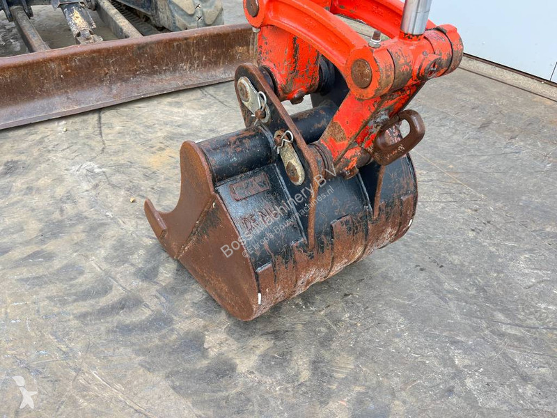 Rýpadlo Kubota A - Extra Bucket / Quick Coupler