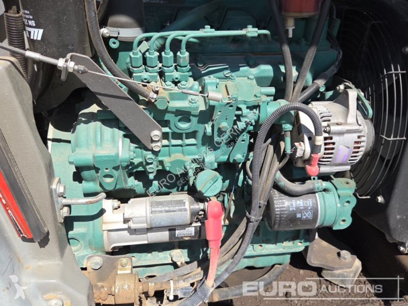 جرافة Volvo ECR50D