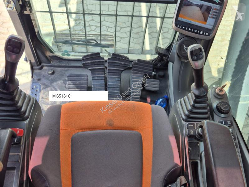 جرافة Doosan 5