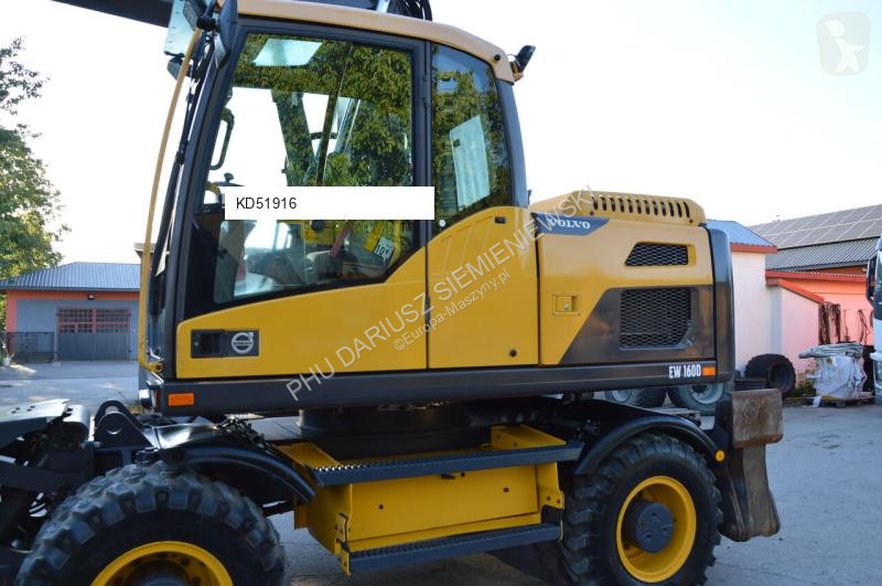 Lopatový nakládač Volvo