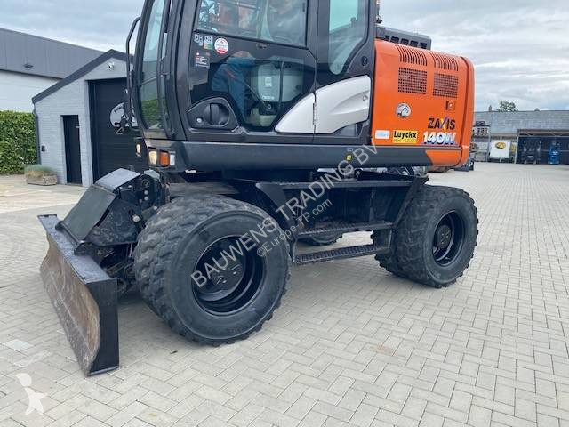 Экскаватор Hitachi 140 W-6