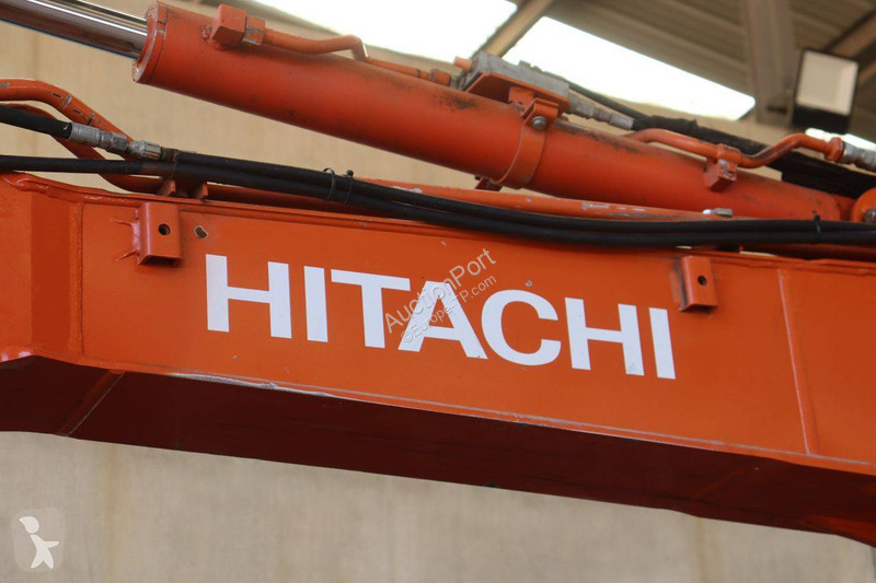 Lopatový nakládač Hitachi Zaxis B-6