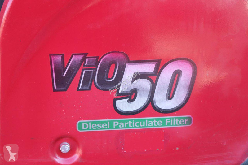 Lopatový nakládač Yanmar VIO50-6B