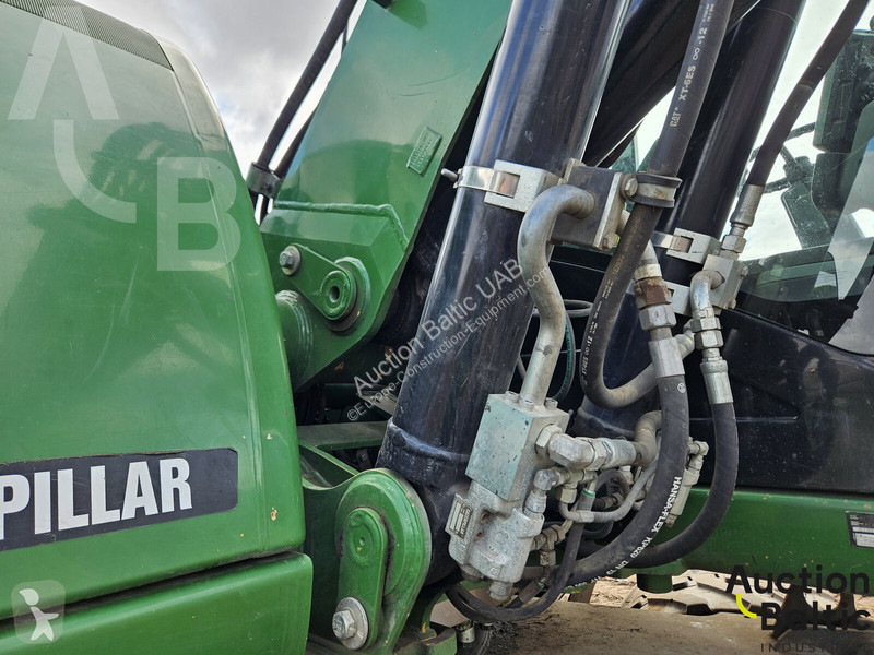 Caterpillar D excavator