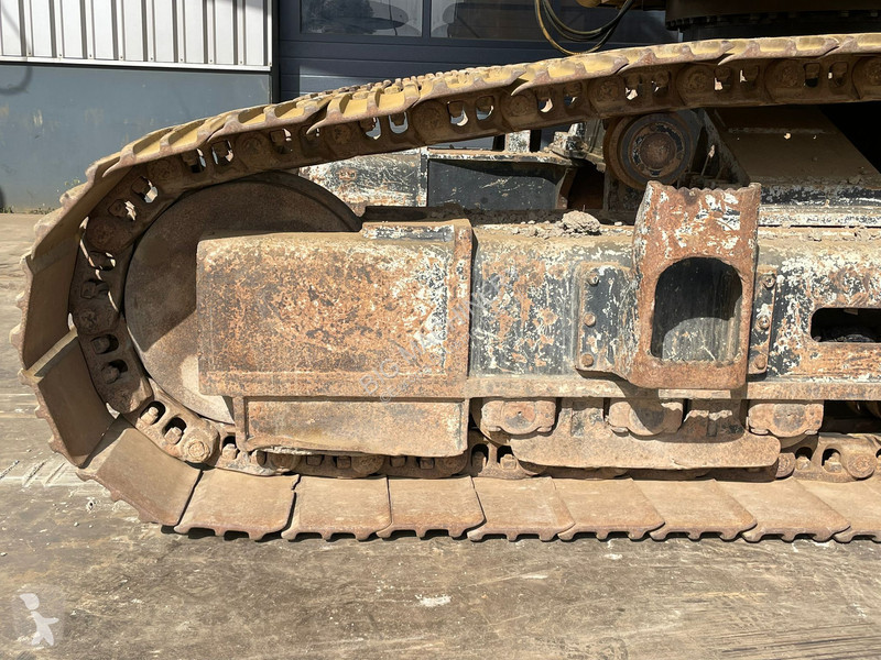Excavadora Caterpillar