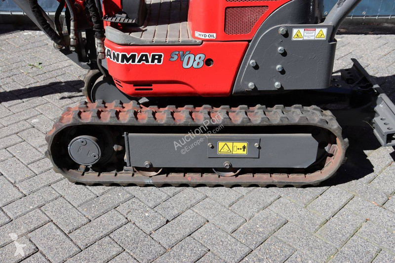 جرافة Yanmar SV08-1A(S)