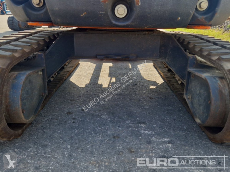 Багер Kubota U274