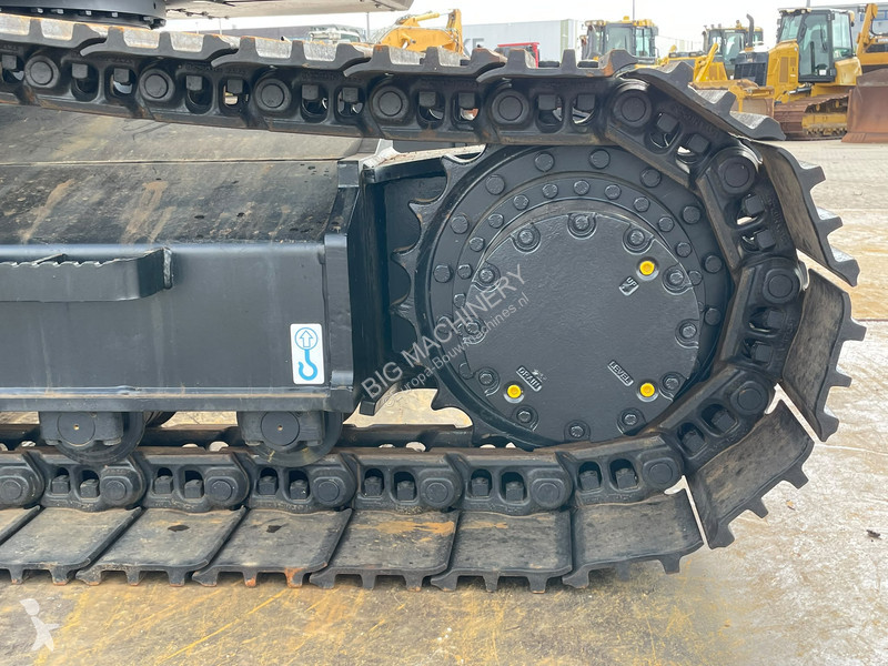 Pelle Hitachi ZX220LC-5G